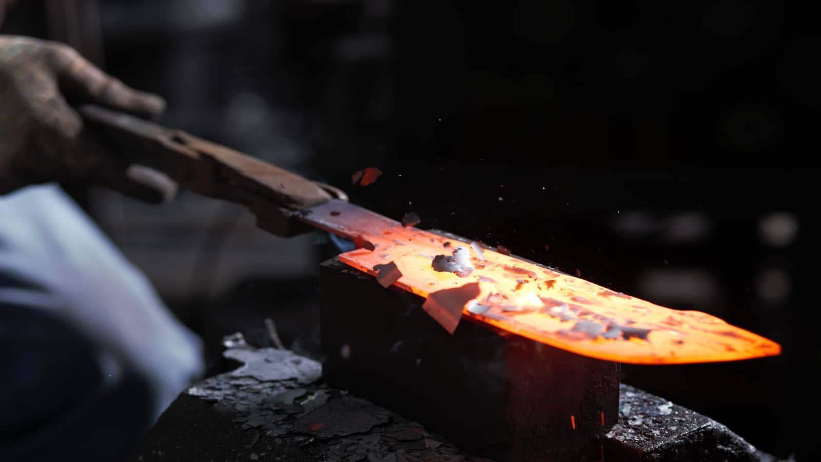 knife forging