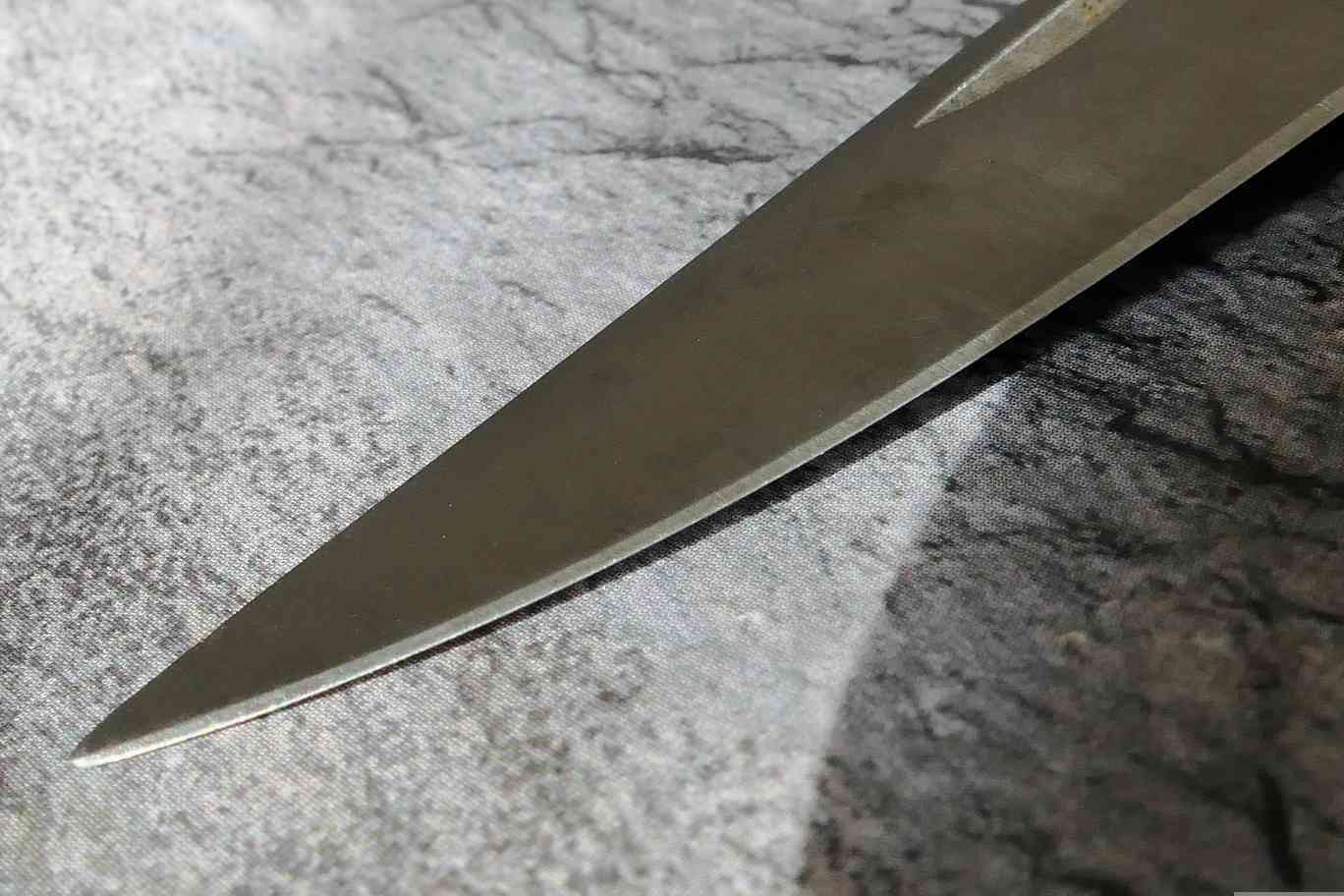 Edge retention of w2 steel