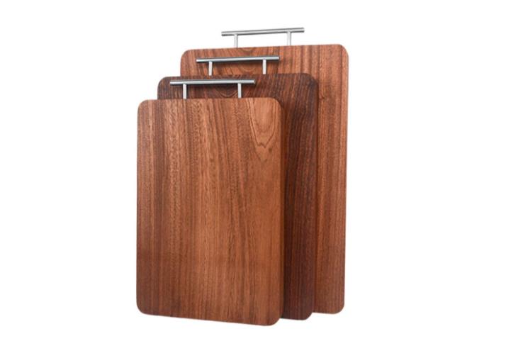 Sapele Cutting Board with Handle and Non-Slip Bottom Pads