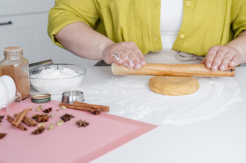 Use boning knife on bakery