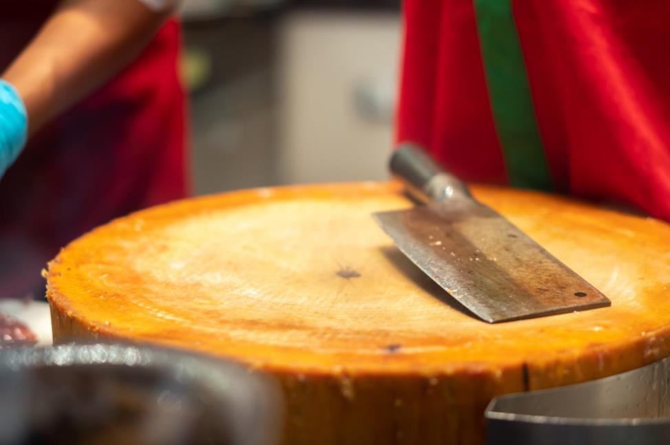 Chinese Cleaver and Chuka Bocho Comparison Guide  Knifewear - Handcrafted  Japanese Kitchen Knives