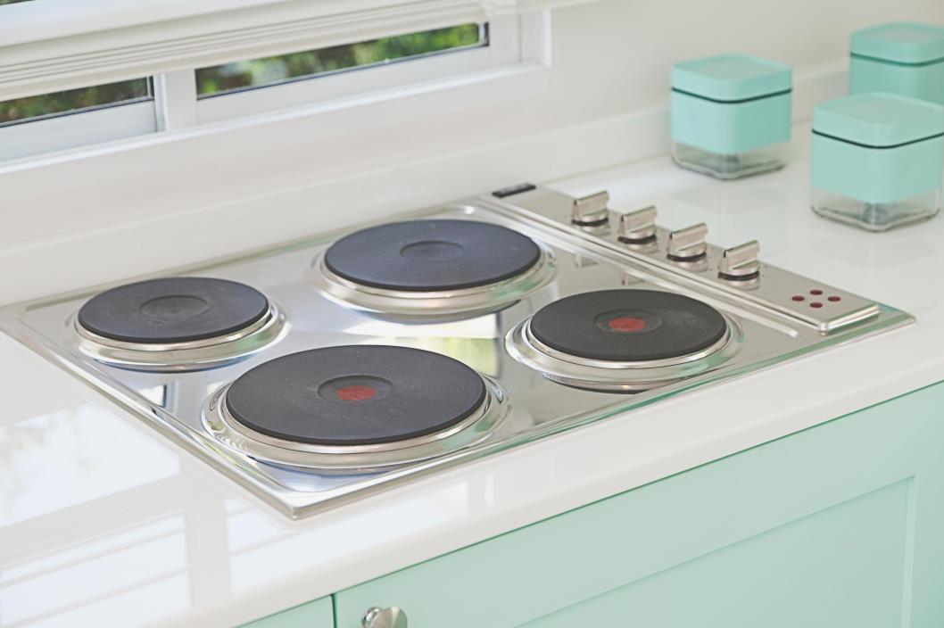 Gas stove vs. electricinduction cooktop
