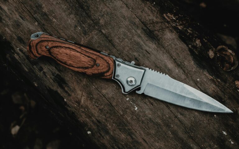 Spear Point Blade Benefits and Everyday Uses