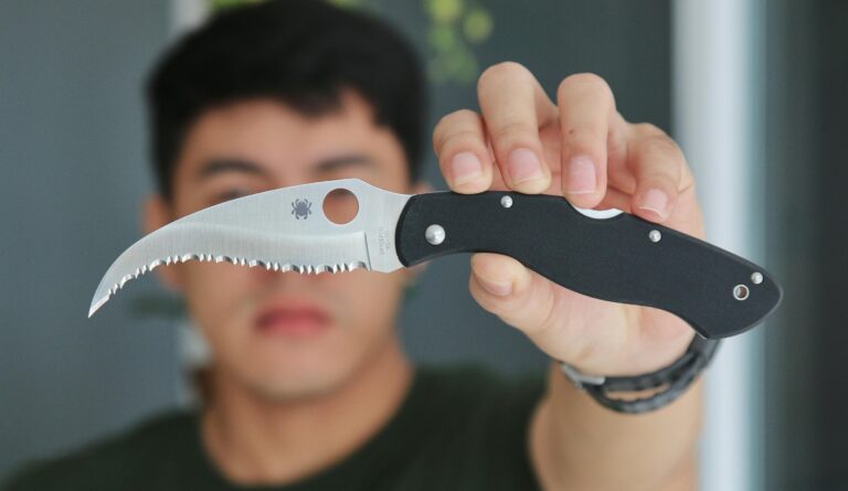 Hawkbill Blade: Unique Uses and Benefits for Everyday Tasks