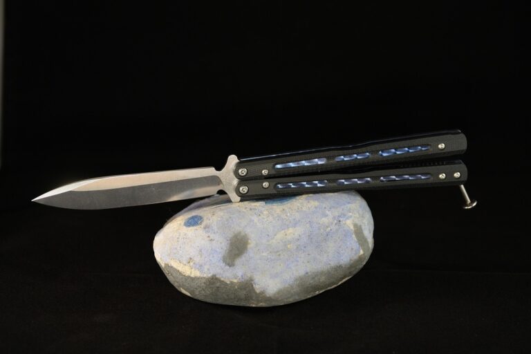 バタフライナイフとは？バタフライナイフ完全ガイド