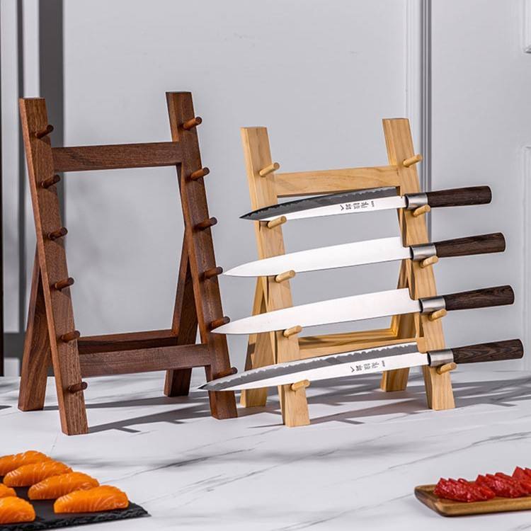 Controlled Open Shelf Knife Storage