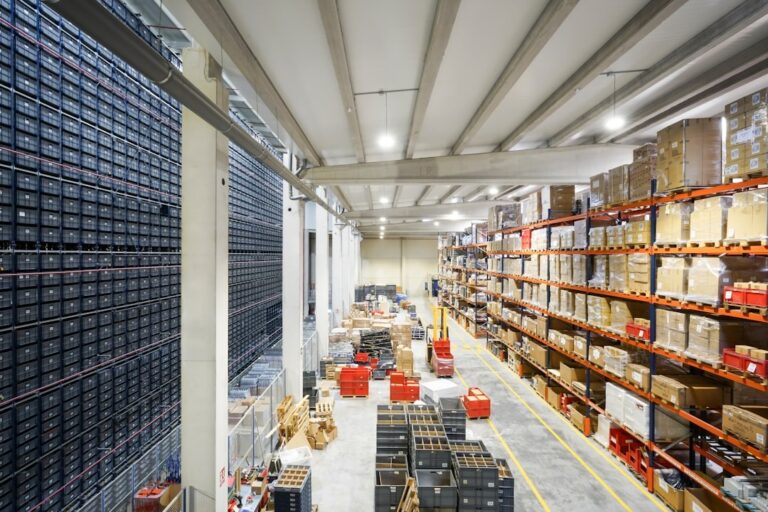 Pocket Knife Wholesale Distributors: 10 Best Options in 2026